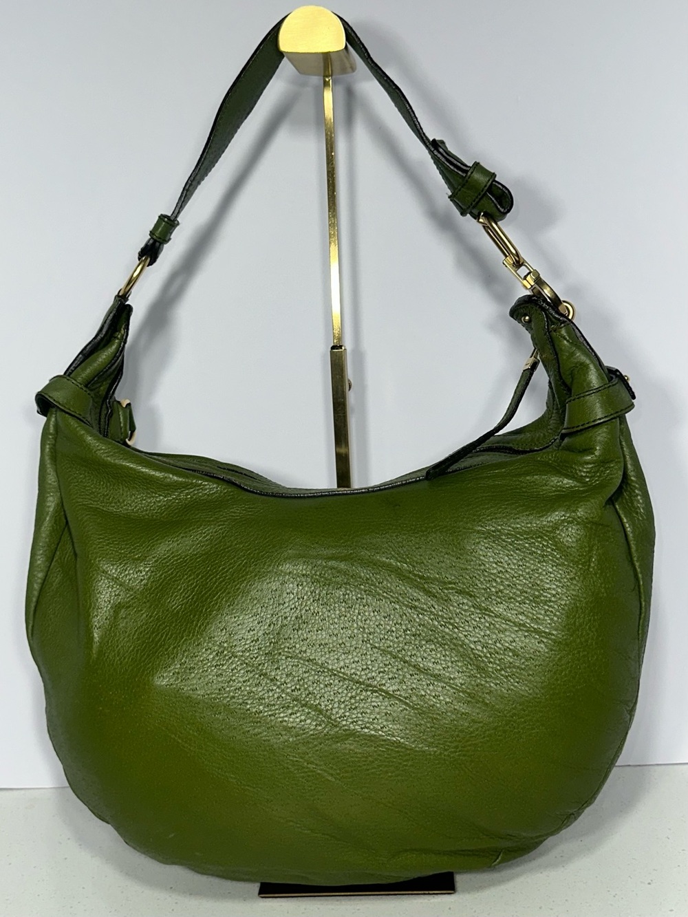 Salvatore Ferragamo hobo bag with a Gancini clasp - Picture 3 of 10